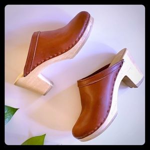 no.6 old school clogs on high heel, bourbon, sz 38